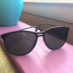 🛍 Black Solar-X Aviator Sunglasses